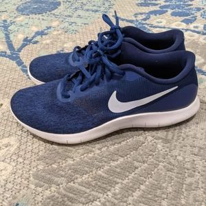 Basically new men's Nike sneakers size 8.5